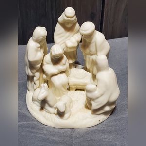 White porcelain mini nativity fugurine scene vintage